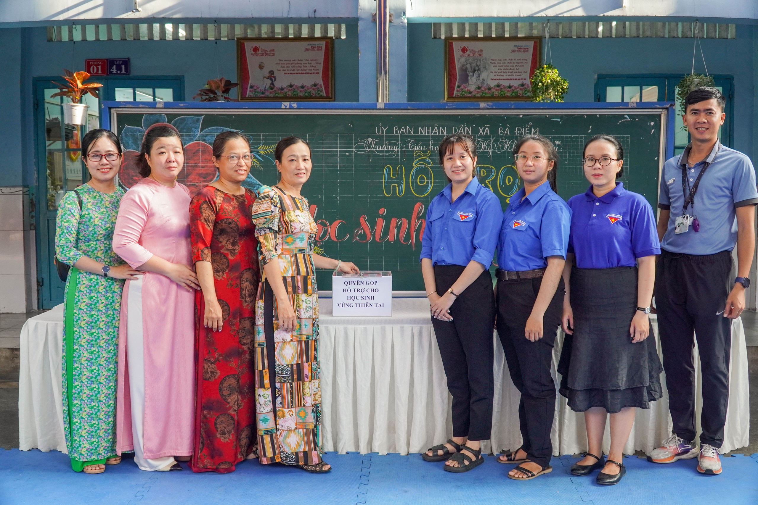 Món quà đặc biệt gửi đến chương trình "Triệu tập vở cho học sinh vùng bị thiên tai" - Ảnh 8.