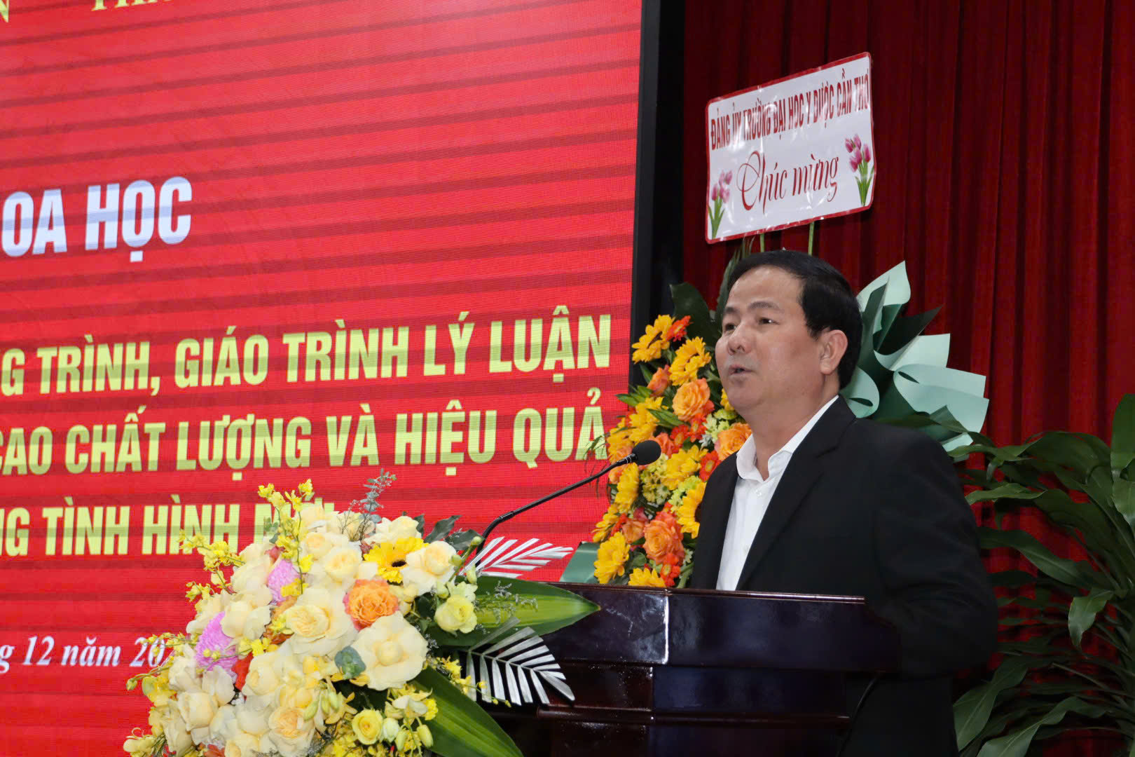 X&acirc;y dựng bản lĩnh cho thế hệ trẻ qua gi&aacute;o dục l&yacute; luận ch&iacute;nh trị tại Cần Thơ - Ảnh 3.