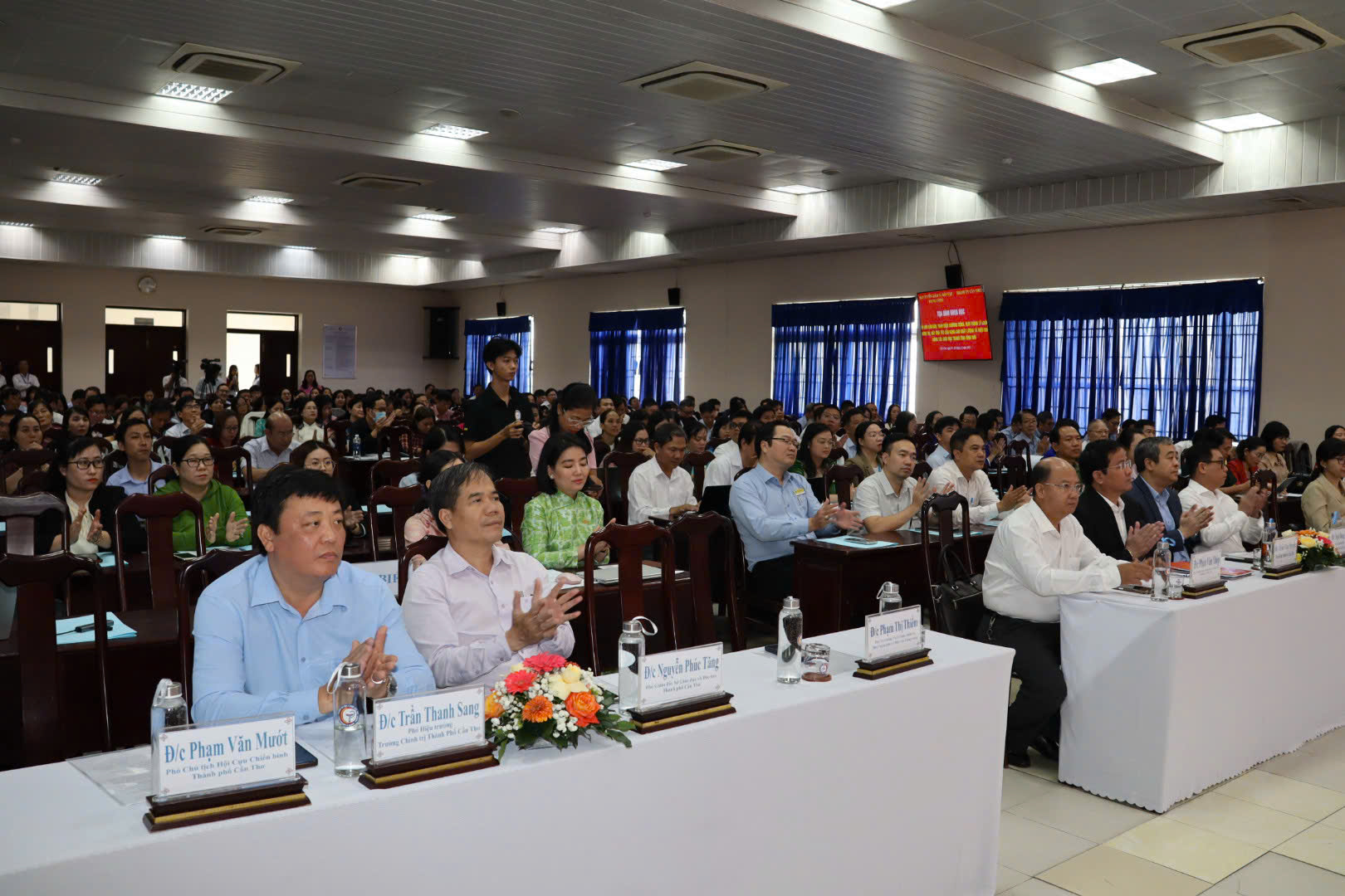 X&acirc;y dựng bản lĩnh cho thế hệ trẻ qua gi&aacute;o dục l&yacute; luận ch&iacute;nh trị tại Cần Thơ - Ảnh 5.