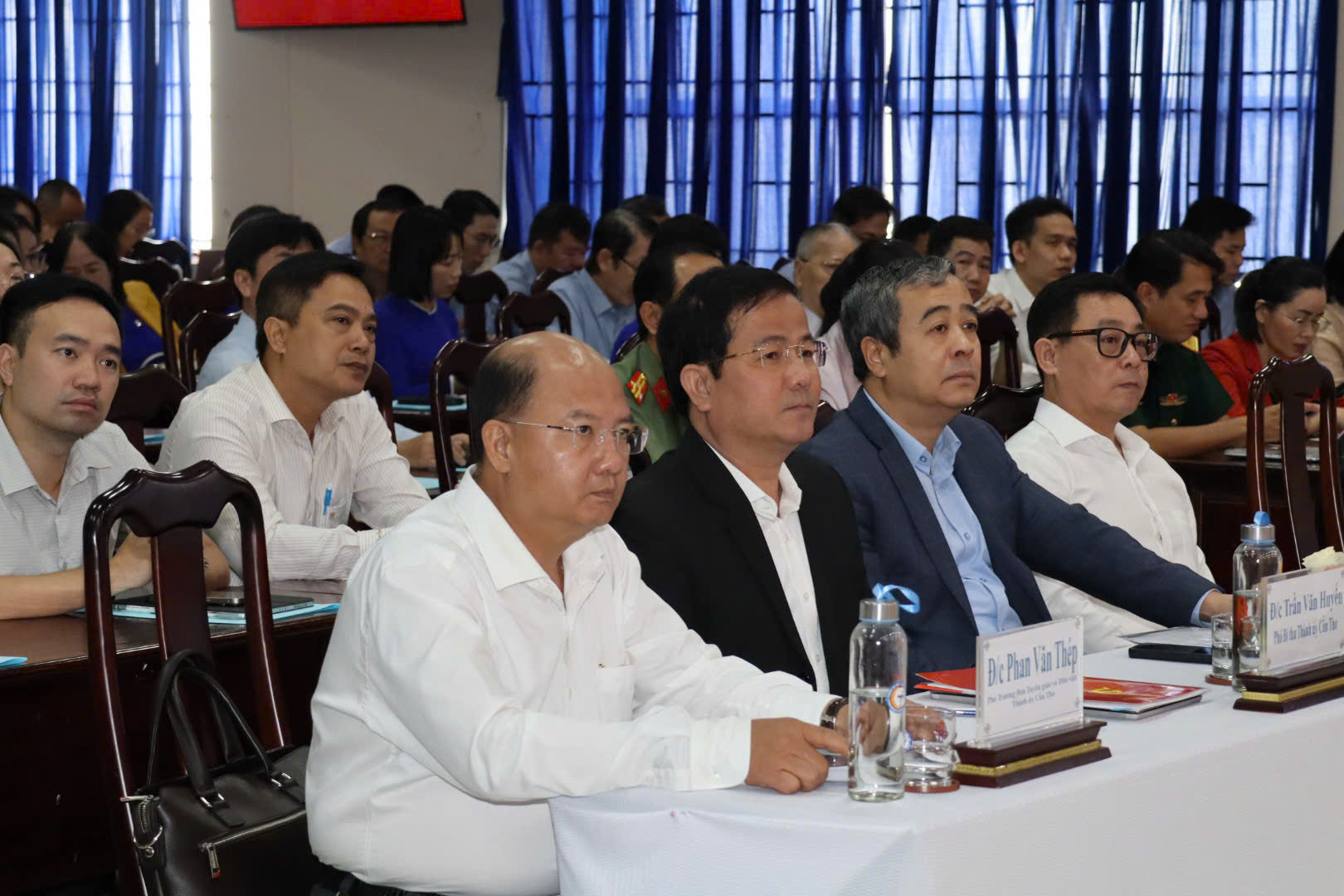 X&acirc;y dựng bản lĩnh cho thế hệ trẻ qua gi&aacute;o dục l&yacute; luận ch&iacute;nh trị tại Cần Thơ - Ảnh 4.