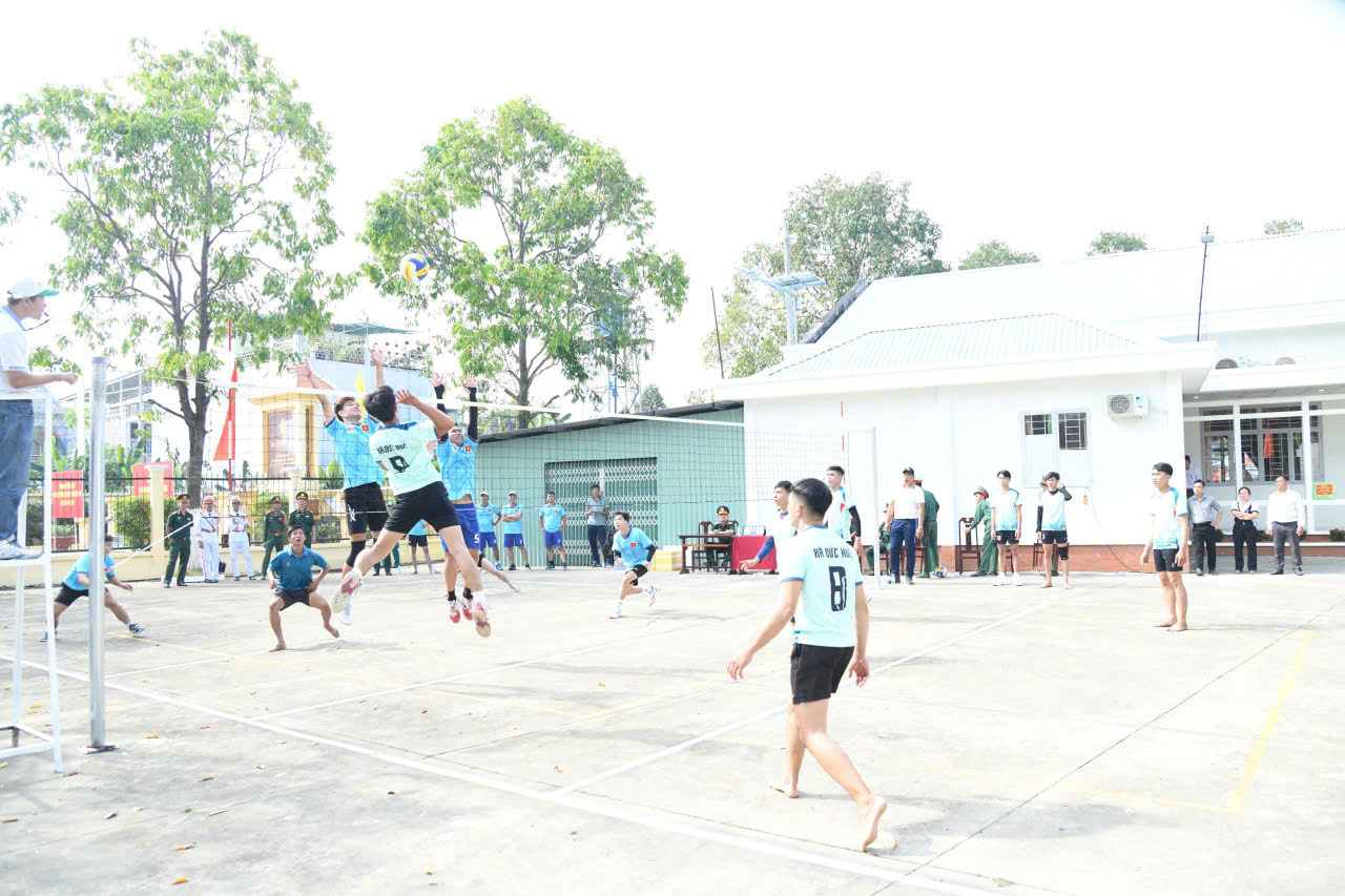 Qu&acirc;n khu 7 - Ảnh 11.