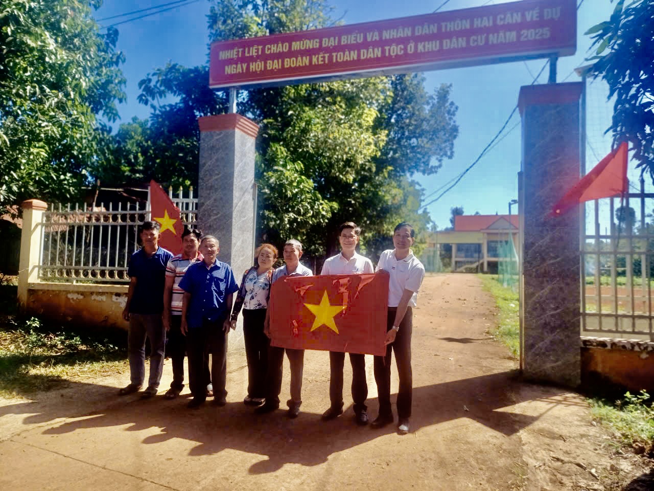 Đồng Nai c&oacute; th&ecirc;m tuyến &ldquo;Đường cờ Tổ quốc&rdquo; - Ảnh 2.