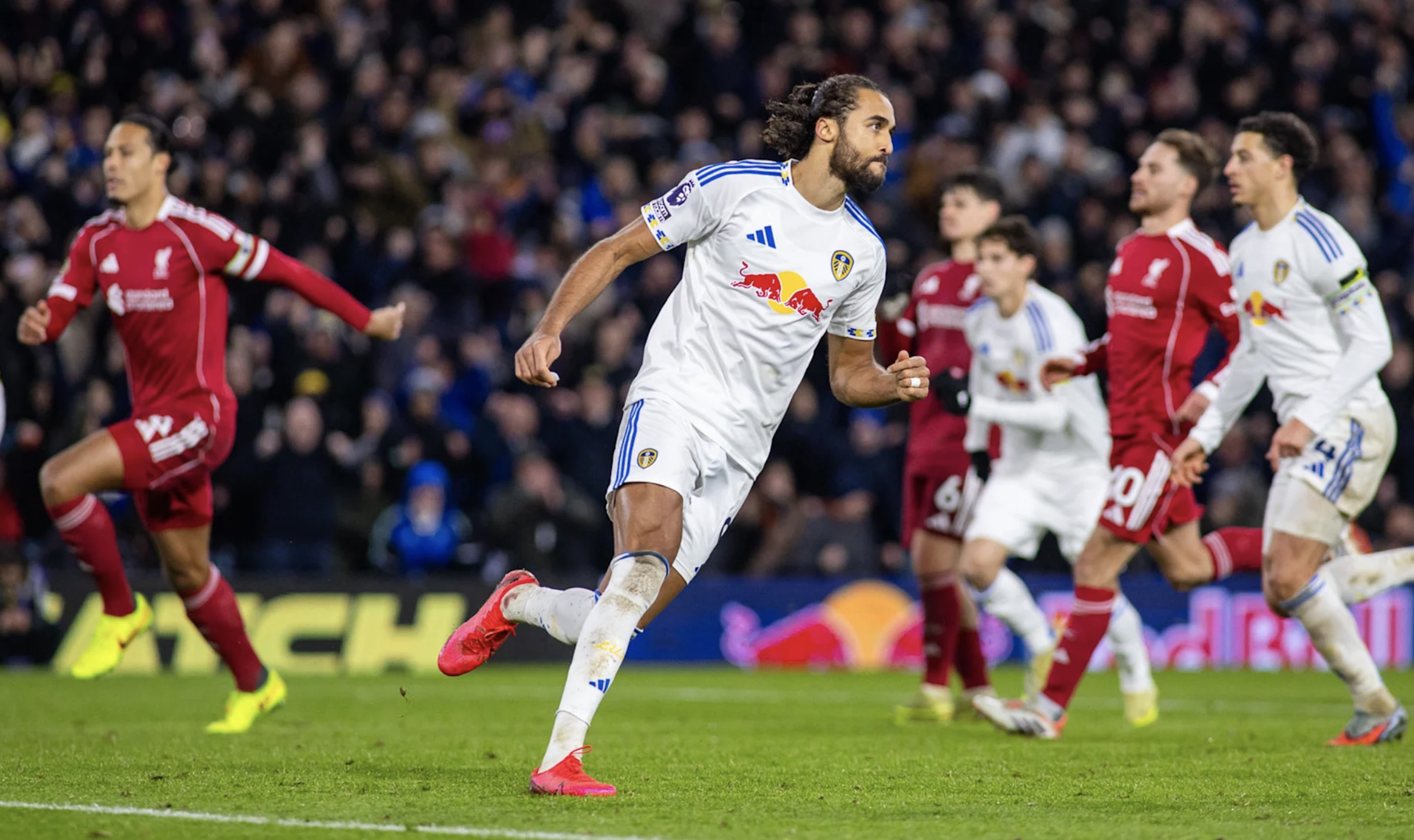 Liverpool tiếp tục trượt d&agrave;i, Salah tuy&ecirc;n bố "cạch mặt" HLV Arne Slot - Ảnh 4.