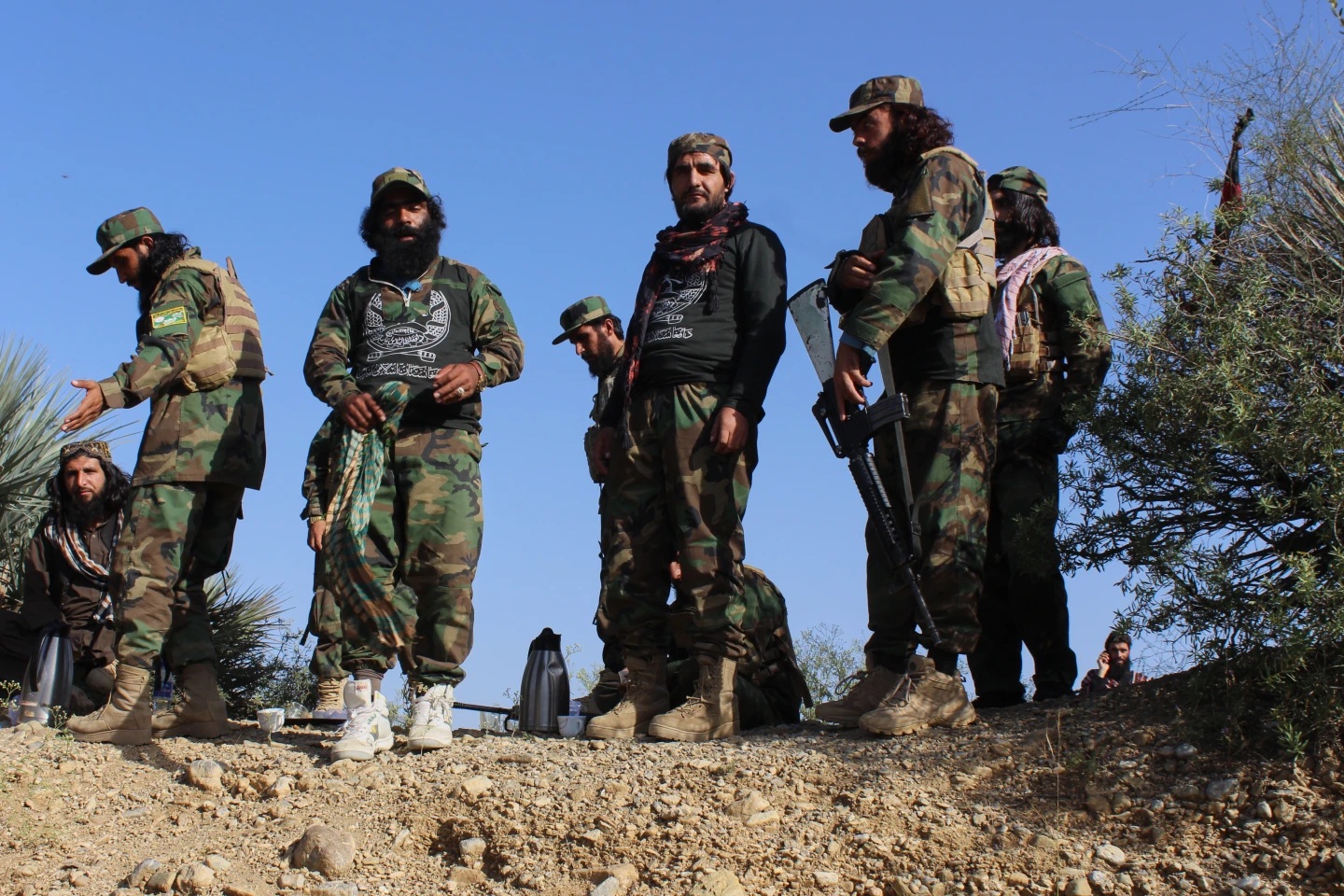 Pakistan - Afghanistan đấu súng dọc biên giới - Ảnh 1.