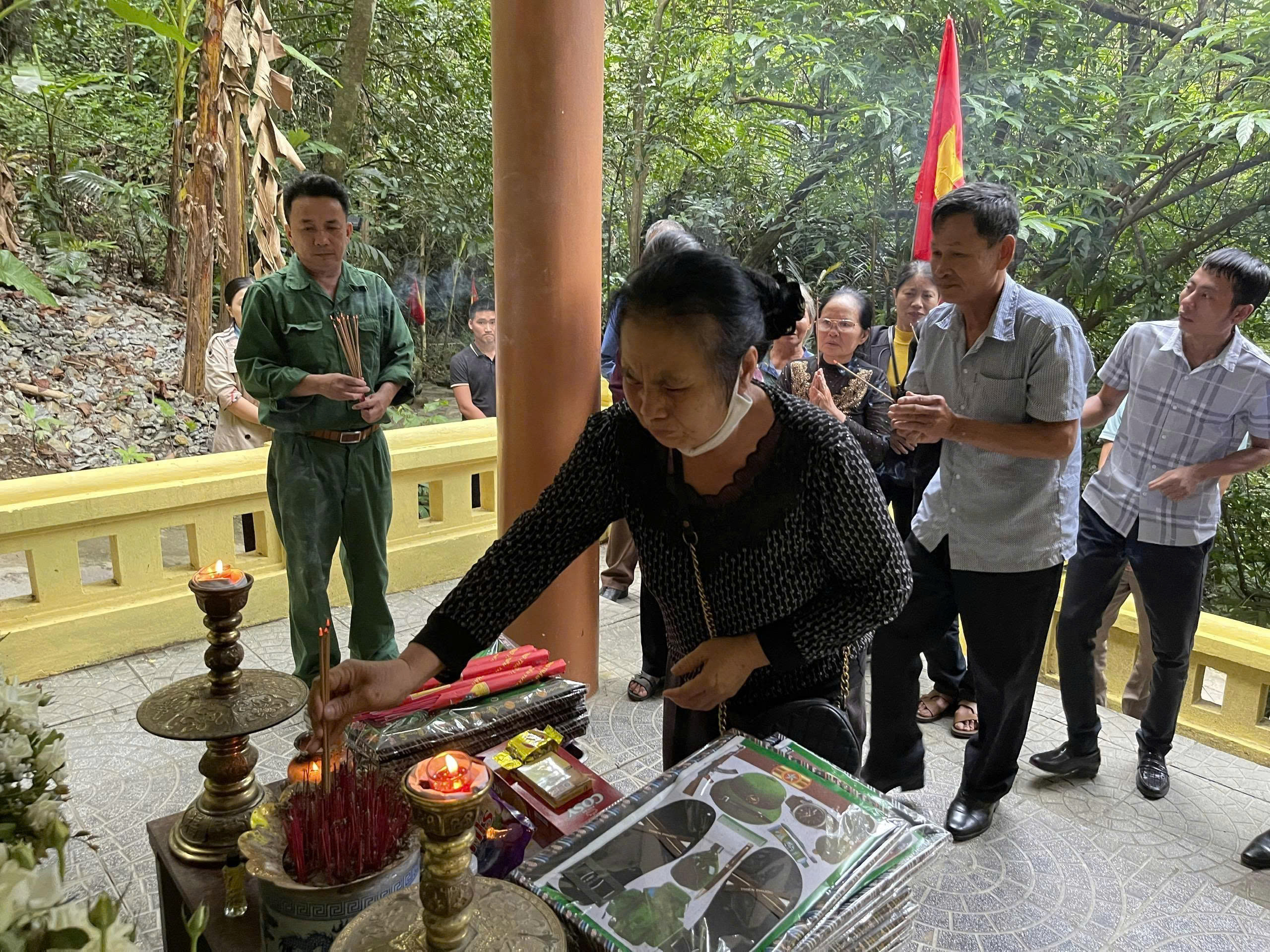 KÝ ỨC TRƯỜNG SƠN GIỮA LÒNG DI SẢN: Tuổi xuân gửi lại Hang Y Tá - Ảnh 1.