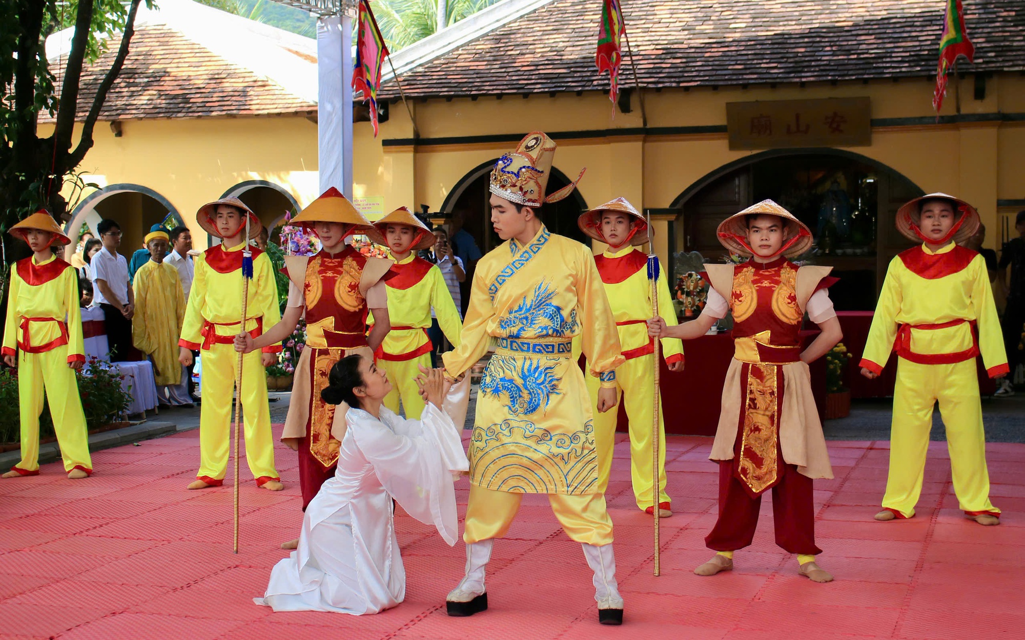 Trang nghiêm lễ giỗ Bà Phi Yến lần thứ 240 tại Côn Đảo