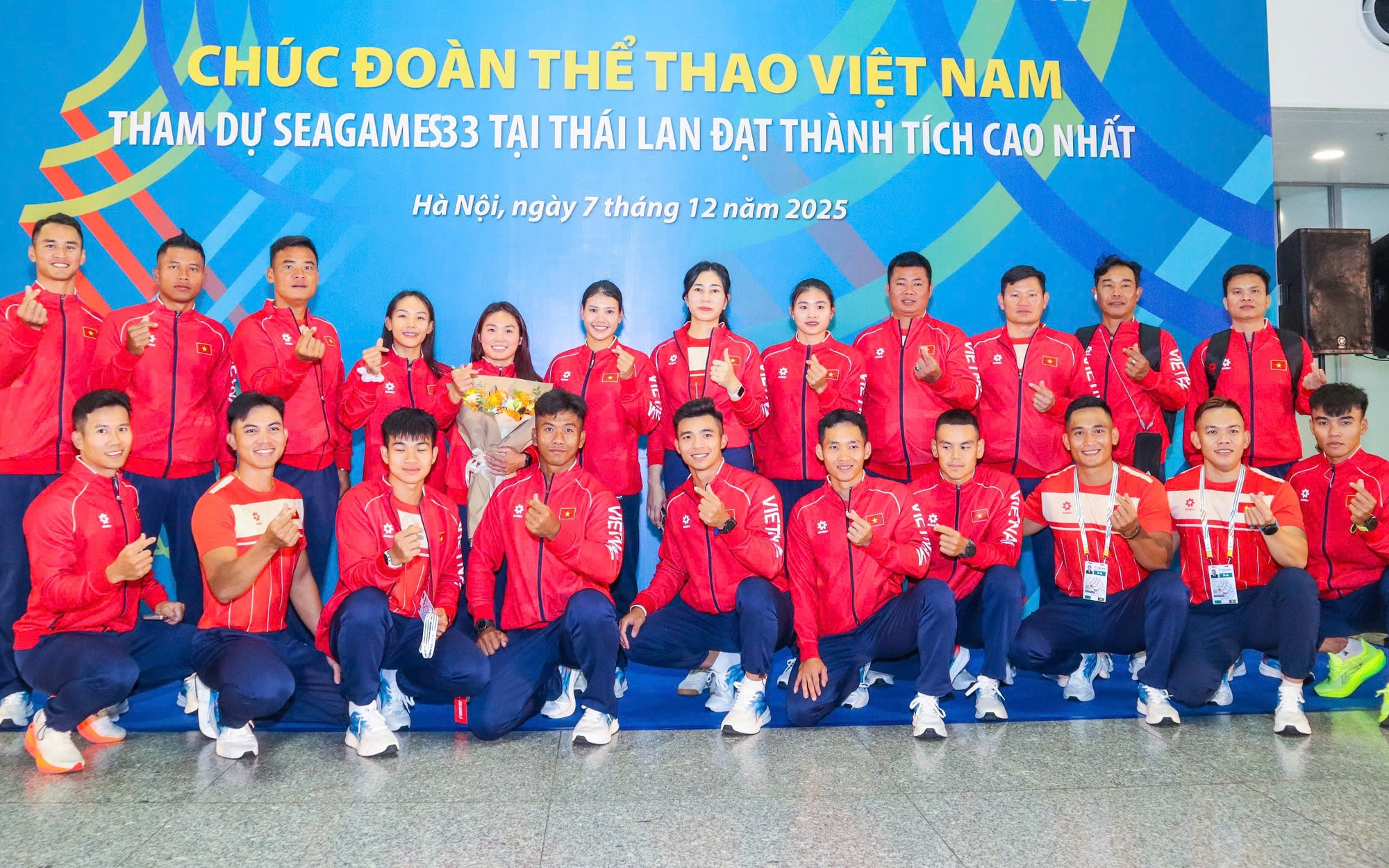 Trang trọng lễ thượng cờ 11 quốc gia tham dự SEA Games 33 - Ảnh 8.