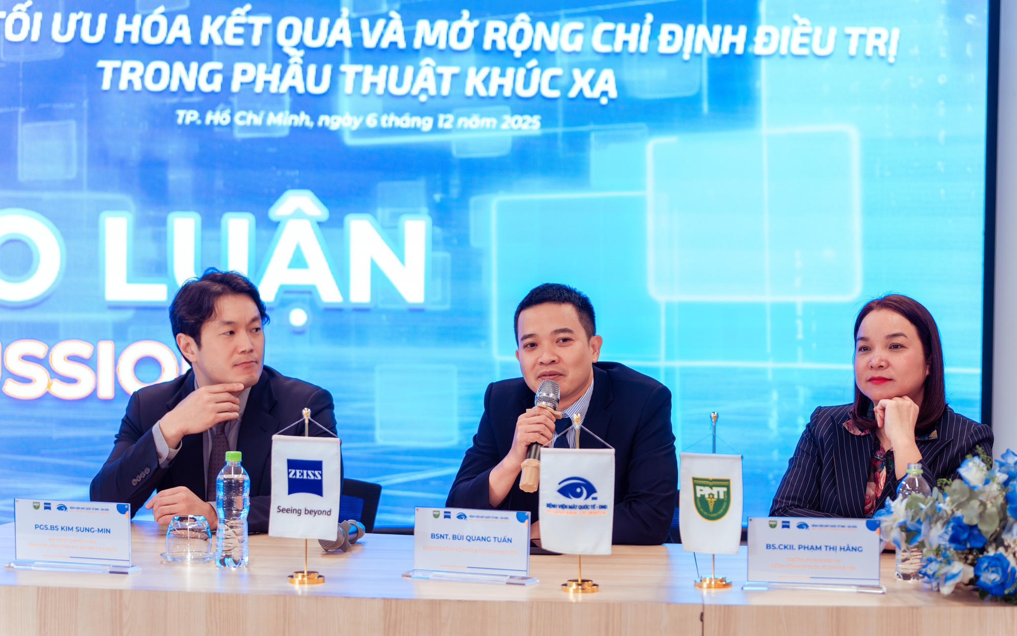 Nhiều kỹ thuật mới, an toàn trong phẫu thuật khúc xạ
