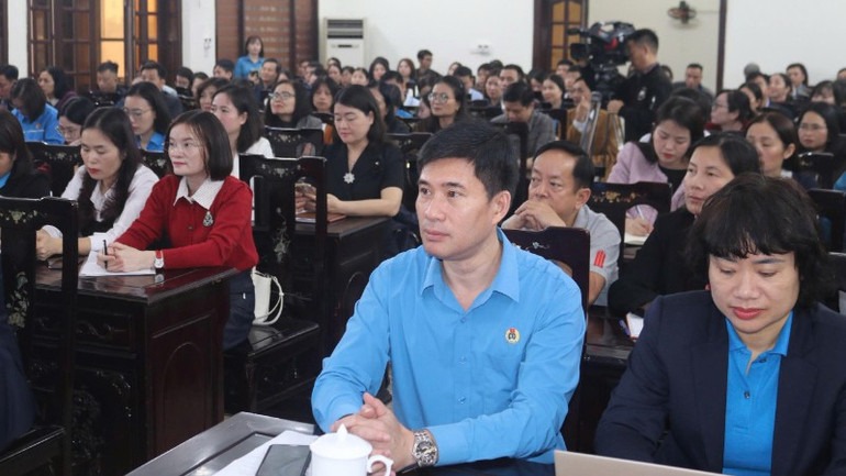 N&acirc;ng cao năng lực c&aacute;n bộ l&agrave;m c&ocirc;ng t&aacute;c tuy&ecirc;n gi&aacute;o C&ocirc;ng đo&agrave;n - Ảnh 3.