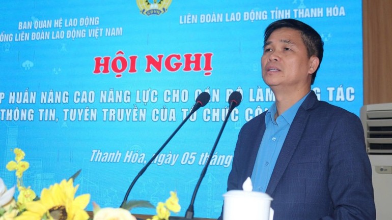 N&acirc;ng cao năng lực c&aacute;n bộ l&agrave;m c&ocirc;ng t&aacute;c tuy&ecirc;n gi&aacute;o C&ocirc;ng đo&agrave;n - Ảnh 1.