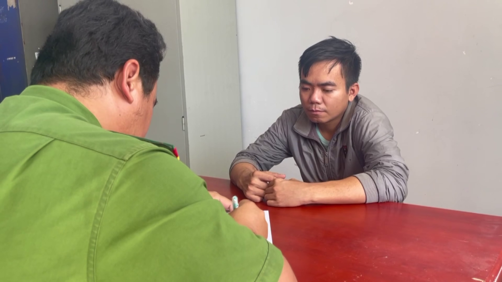 Cấm xuất cảnh Nguyễn Kh&aacute;nh Lu&acirc;n v&igrave; h&agrave;nh vi trộm cắp t&agrave;i sản tại Đồng Th&aacute;p - Ảnh 2.
