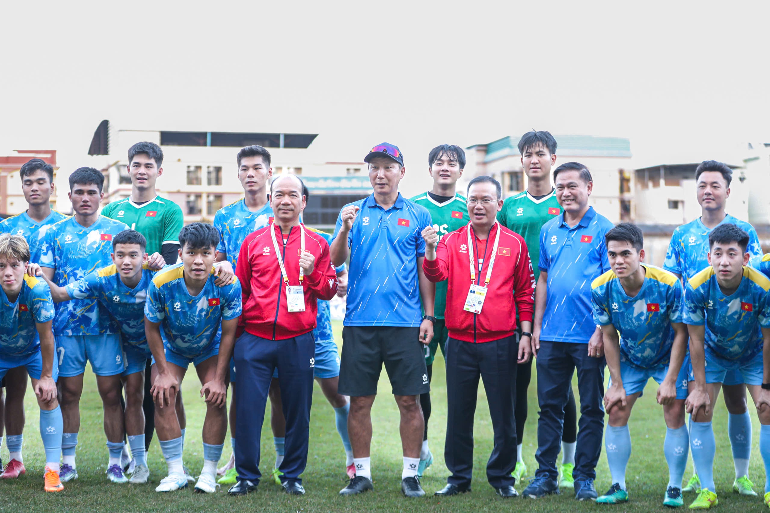 U22 Việt Nam được tiếp động lực trước màn chạm trán U22 Malaysia - Ảnh 2.