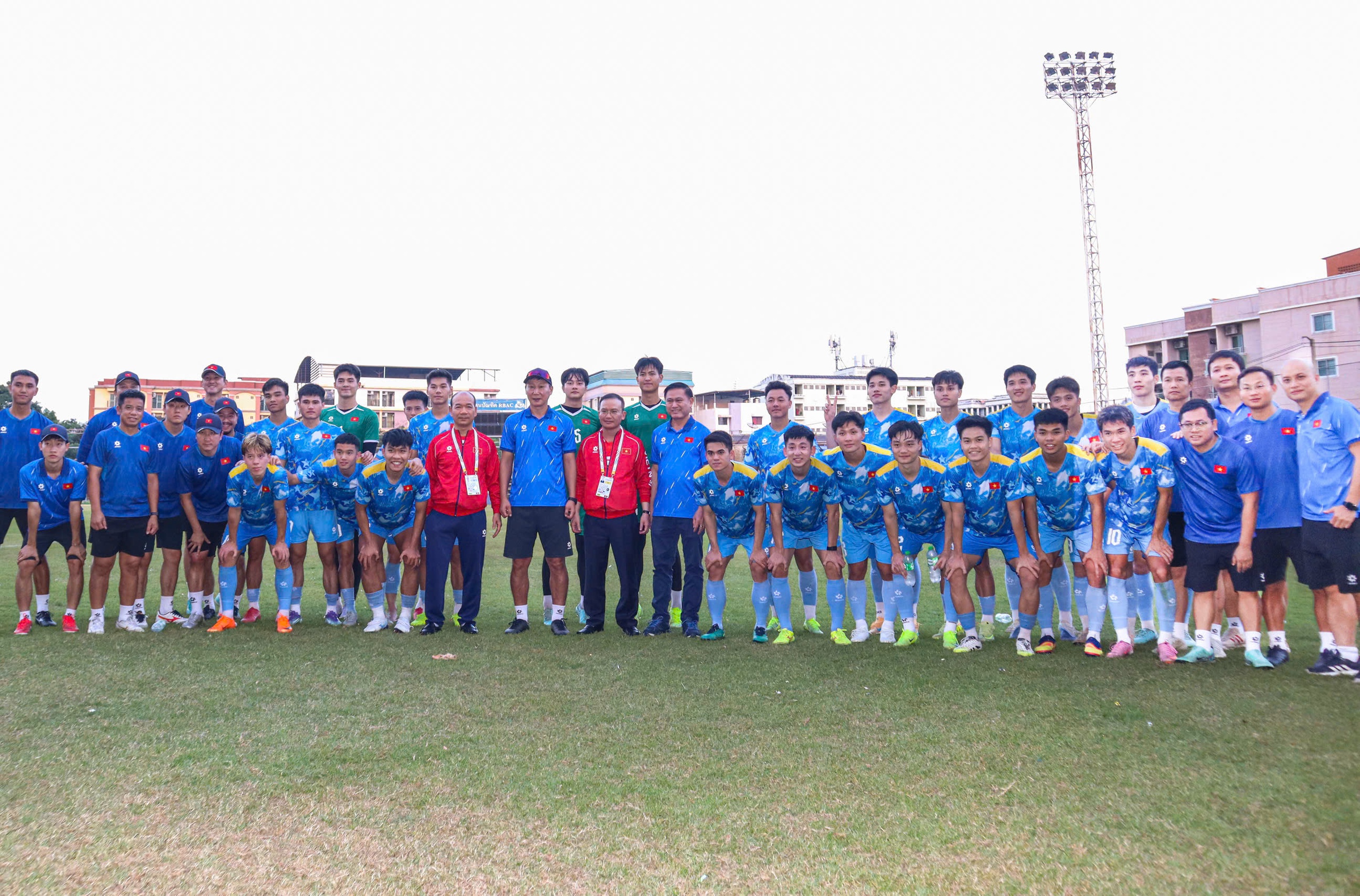 U22 Việt Nam được tiếp động lực trước màn chạm trán U22 Malaysia - Ảnh 1.