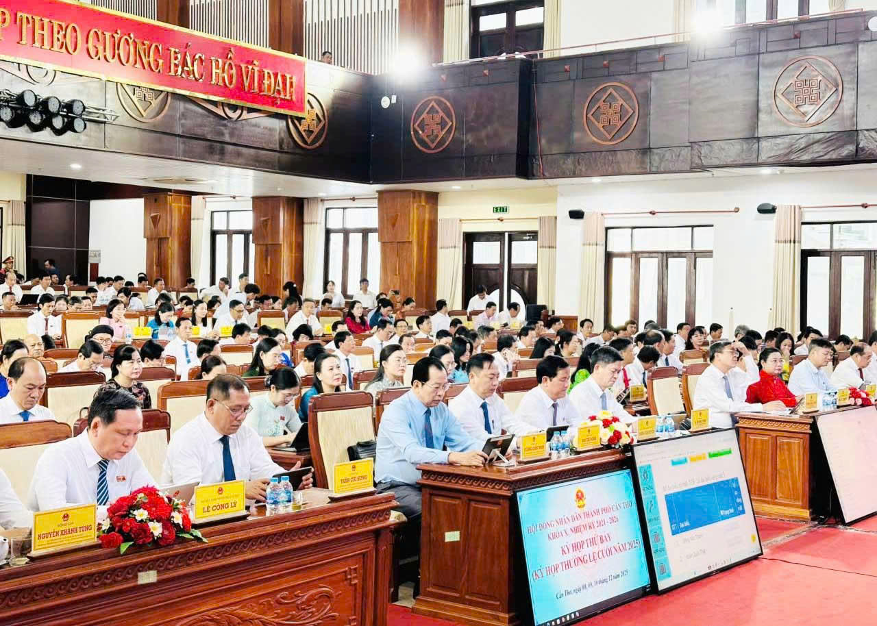 Chưa di dời sân vận động Cần Thơ - Ảnh 3.