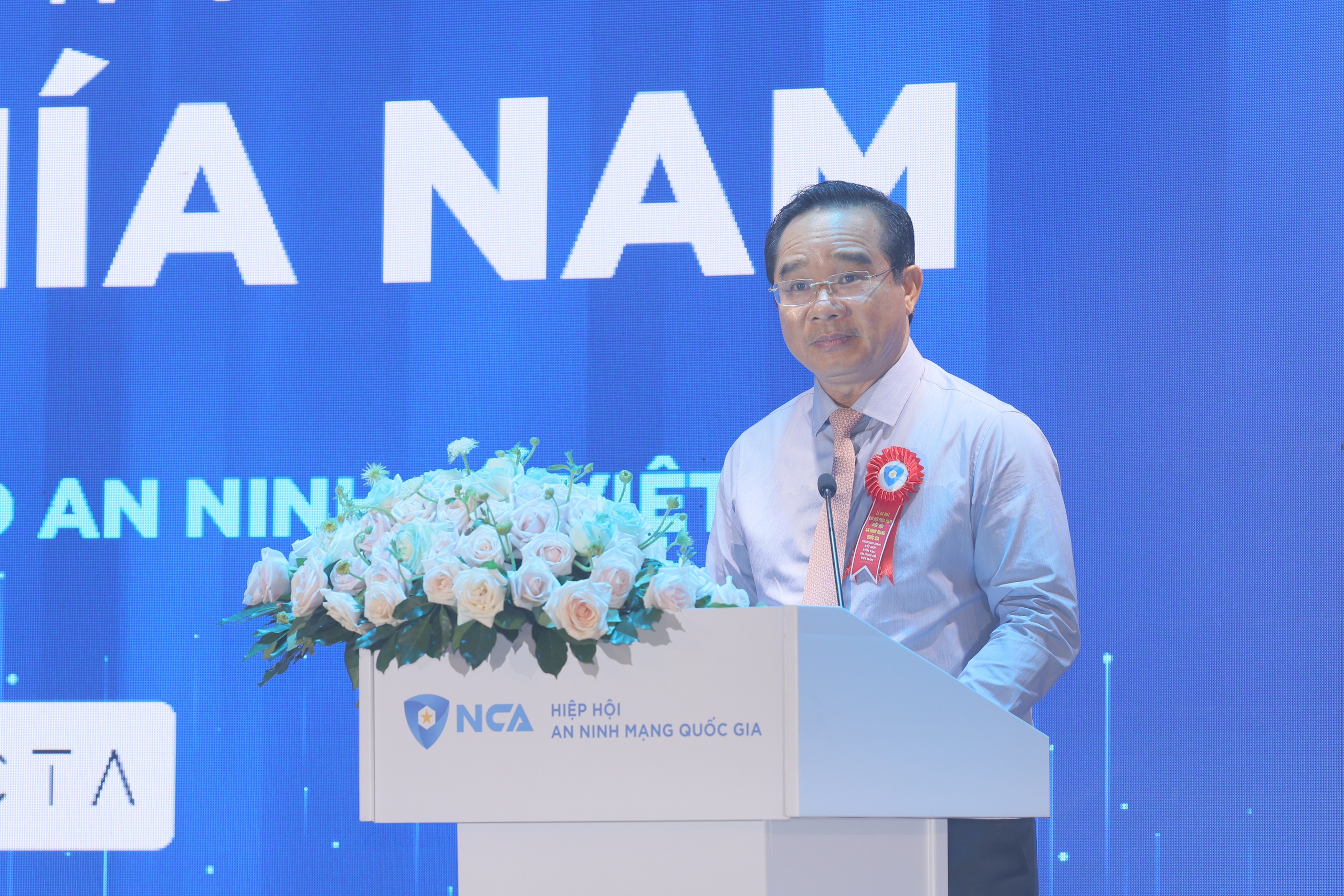 Lập lá chắn số để phát triển kinh tế số an toàn tại TPHCM - Ảnh 2.