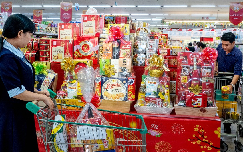 SATRA tung giỏ quà Tết Bính Ngọ 2026: Đa dạng, linh hoạt theo yêu cầu