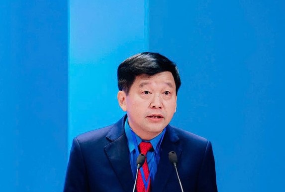 Ông Kha Văn Tám tái đắc cử Chủ tịch LĐLĐ tỉnh Nghệ An - Ảnh 1.