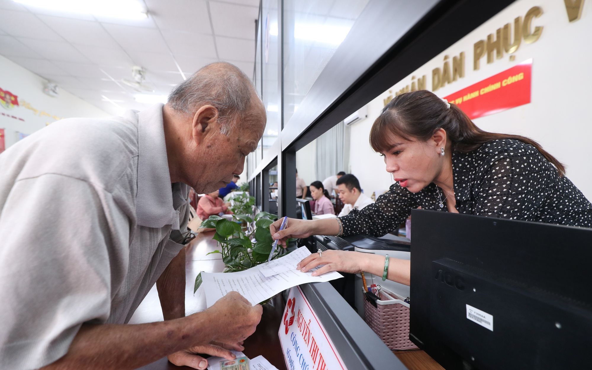 TPHCM sắp xếp lại gần 2.000 công chức thừa - thiếu ra sao?