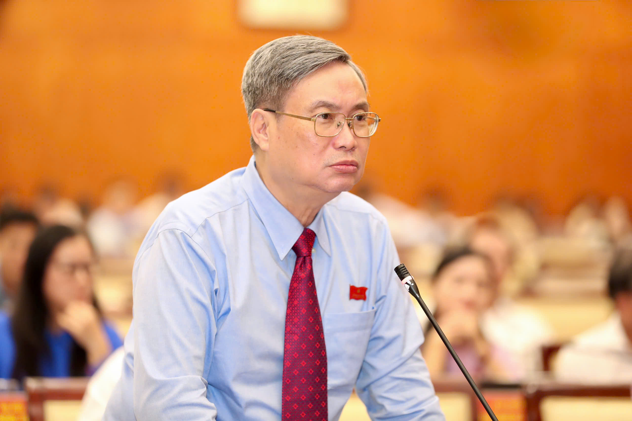 Sau nhiều vụ ngộ độc thực phẩm, đại biểu đề xuất &aacute;p dụng bảo hiểm thực phẩm bắt buộc - Ảnh 3.