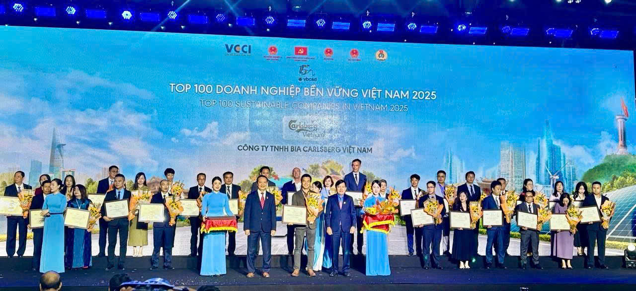 Carlsberg Việt Nam v&agrave;o Top 100 doanh nghiệp bền vững nhất Việt Nam - Ảnh 1.