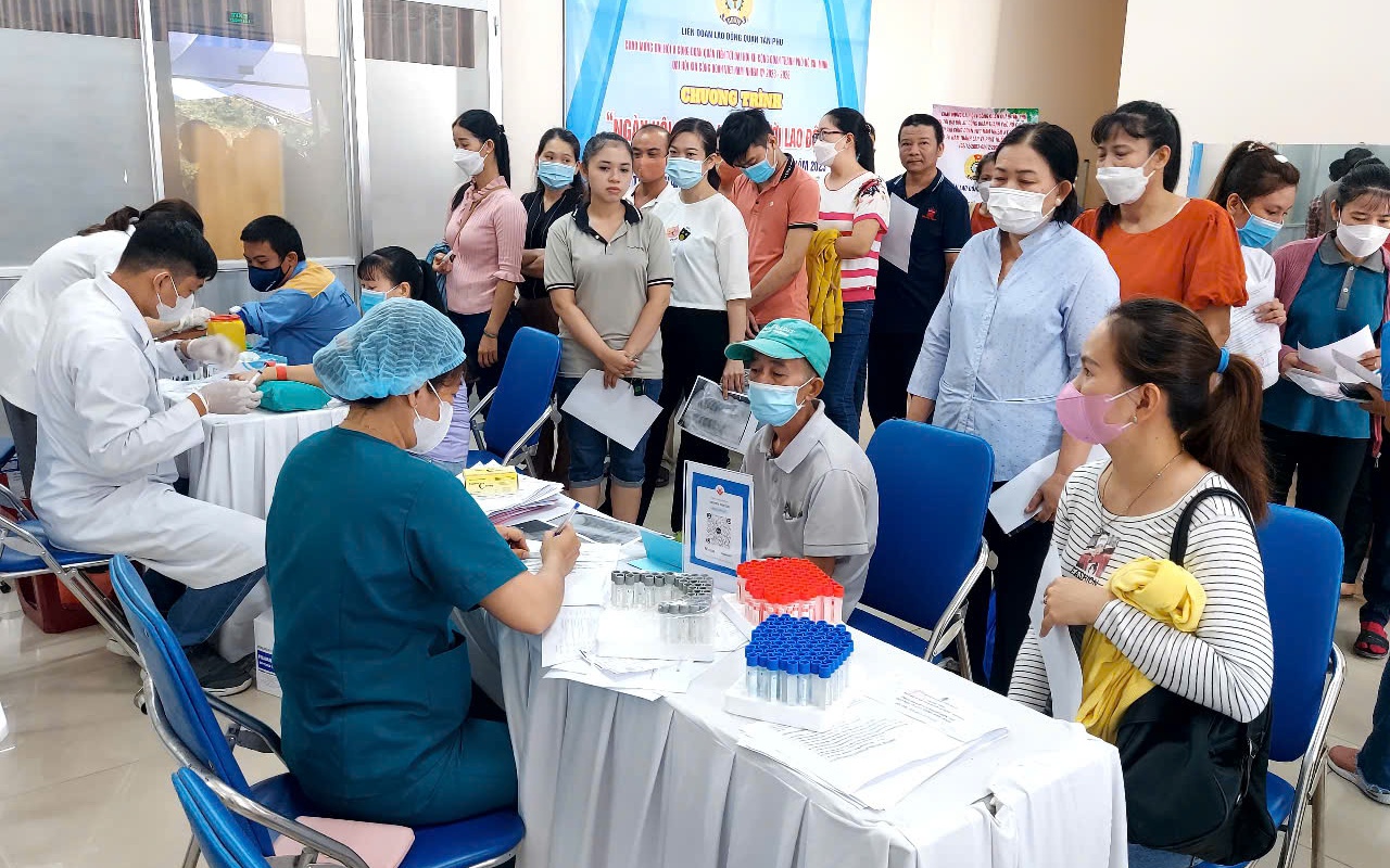 Năm 2025, chi khám chữa bệnh BHYT tại TPHCM có thể vượt dự toán khoảng 2.000 tỉ đồng