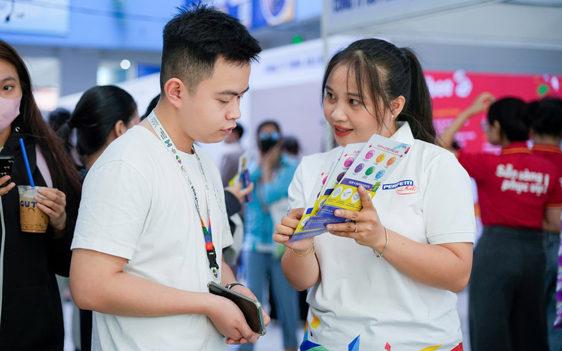 Phong phú việc làm Tết, cảnh giác trước bẫy lừa