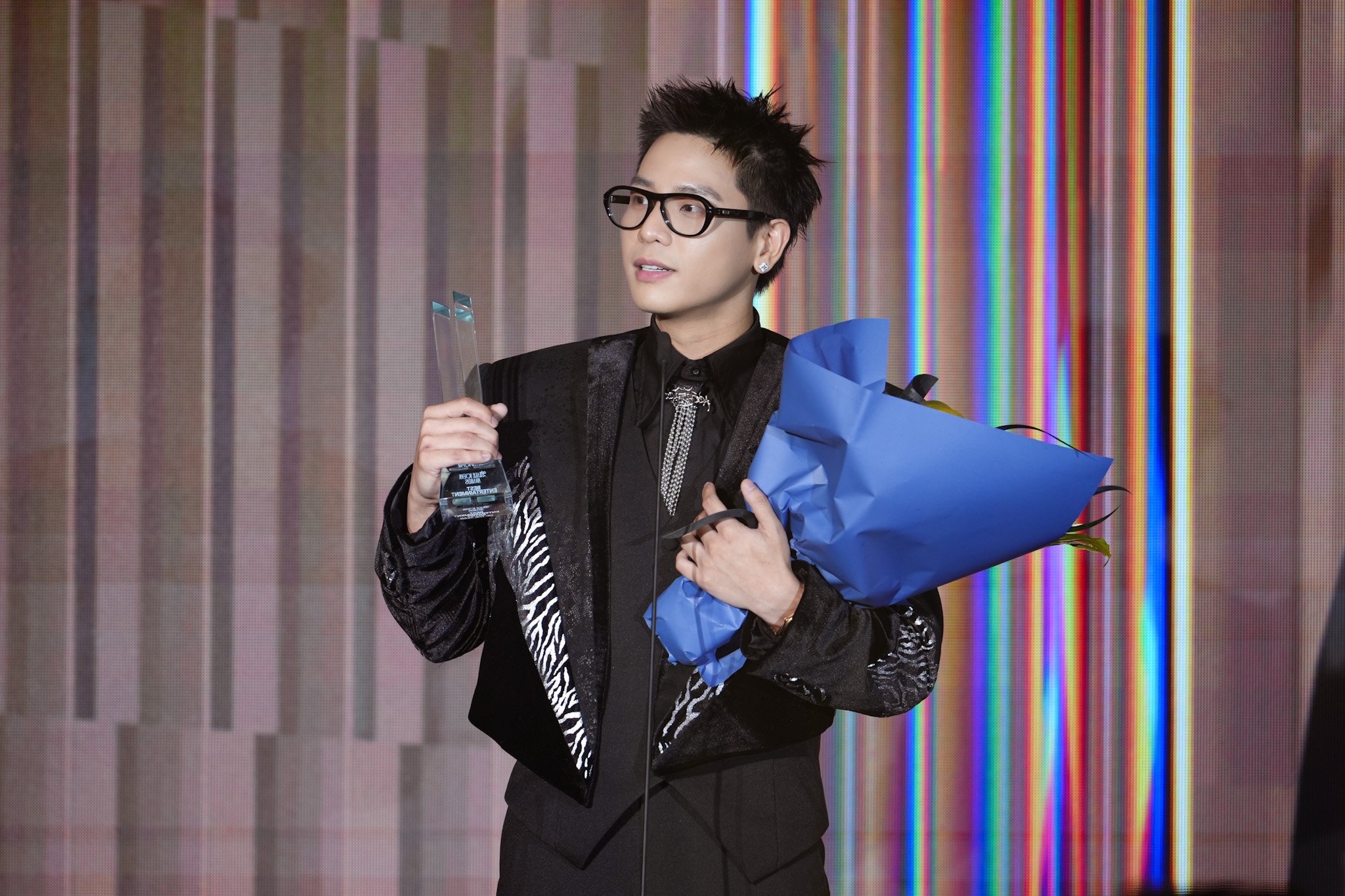 Quân A.P được vinh danh tại Male Icon Awards 2025 - Ảnh 2.