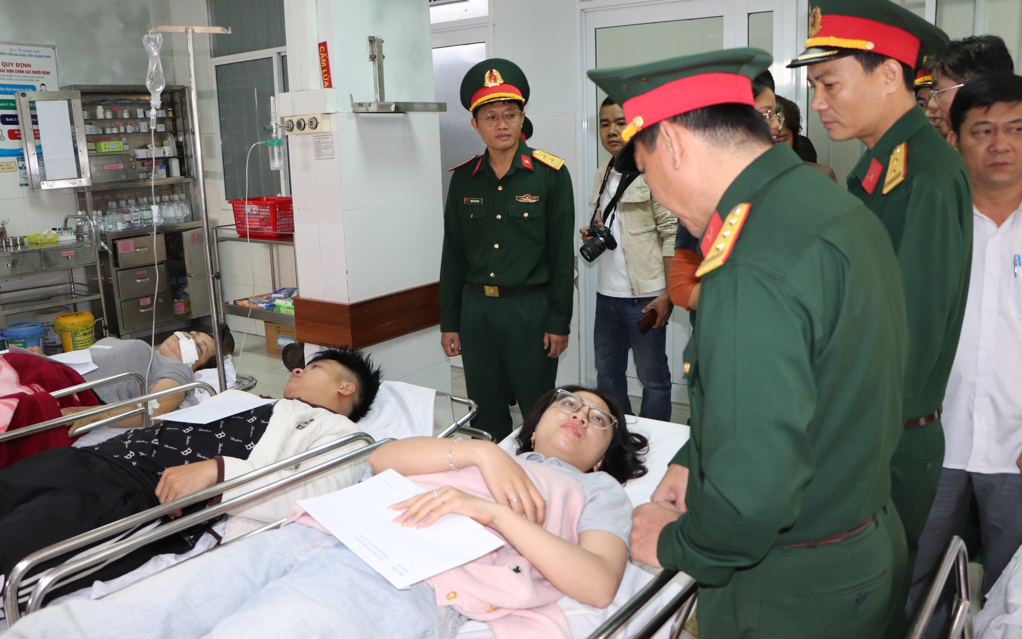 Tai nạn 4 người chết ở Đ&agrave; Nẵng: Cả l&aacute;i xe v&agrave; kh&aacute;ch kh&ocirc;ng thắt d&acirc;y an to&agrave;n - Ảnh 5.