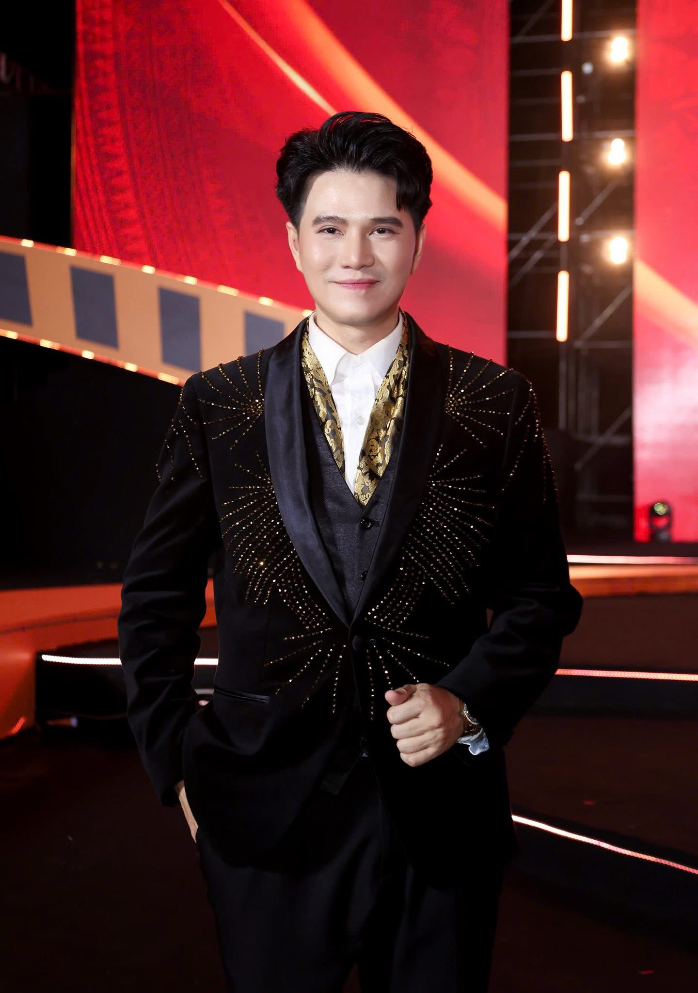 MC Vũ Mạnh Cường  - Ảnh 1.