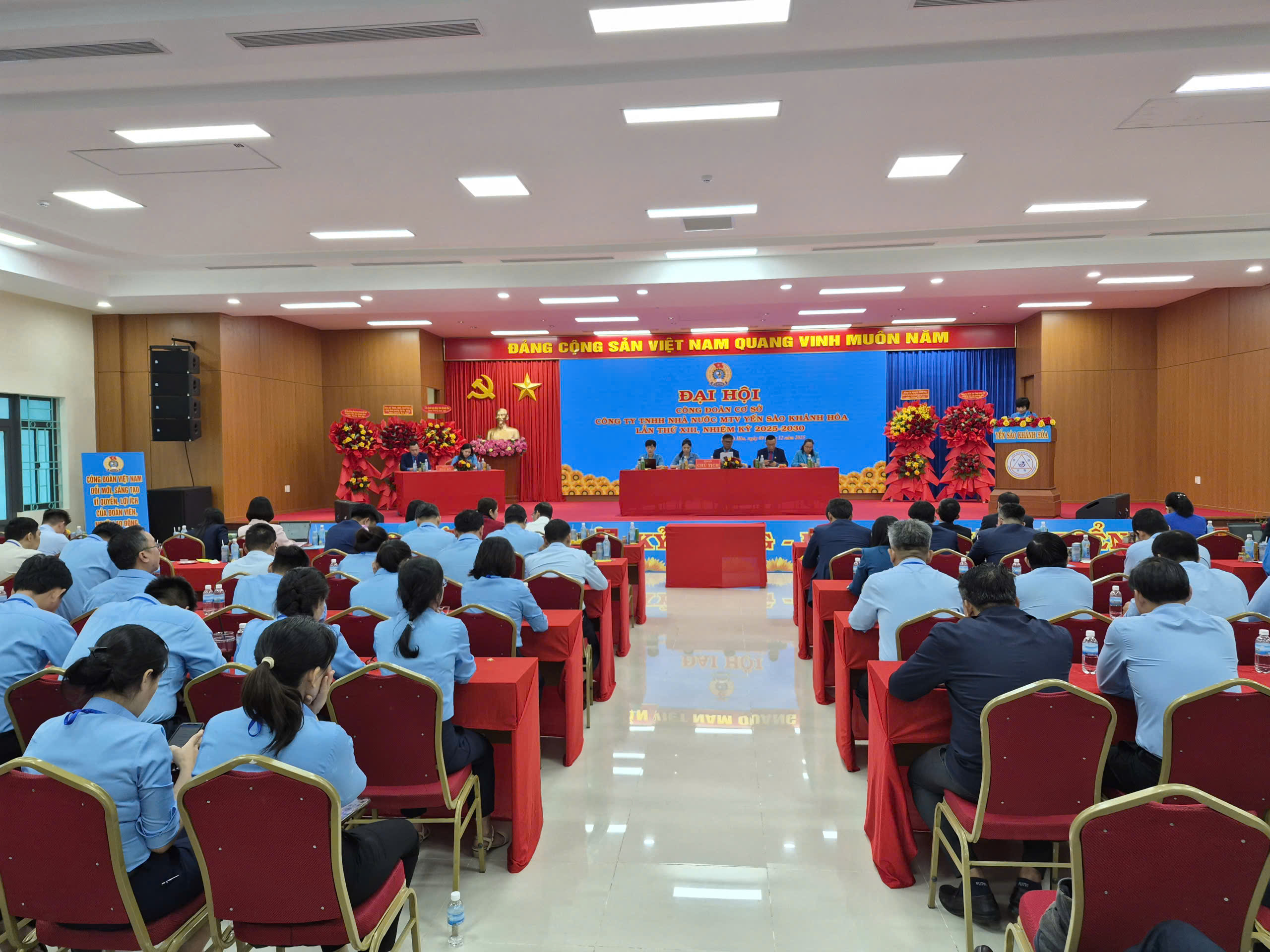Đại hội C&ocirc;ng đo&agrave;n C&ocirc;ng ty Yến s&agrave;o Kh&aacute;nh H&ograve;a kh&oacute;a XIII: Đo&agrave;n kết &ndash; đổi mới v&igrave; người lao động - Ảnh 1.