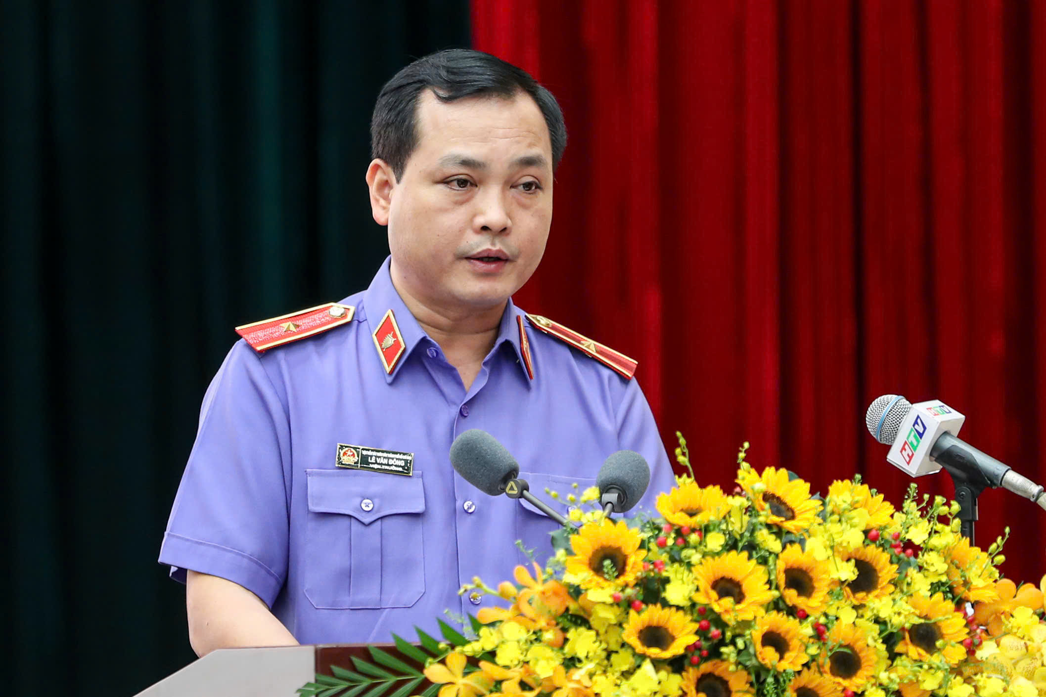 Người mẫu An Tây, ca sĩ Chi Dân bị nhắc tên trong báo cáo về tội phạm trình HĐND TPHCM - Ảnh 1.