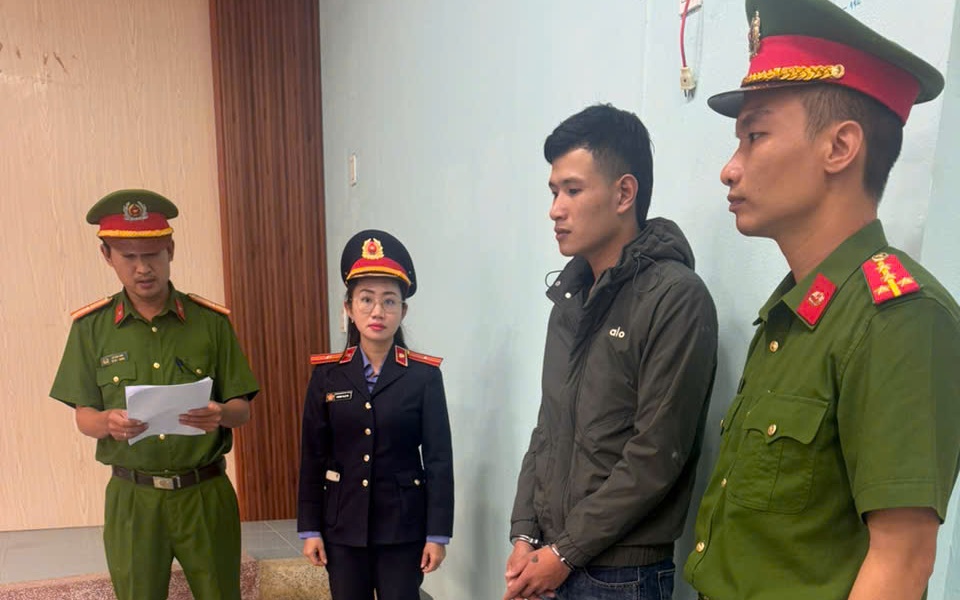 C&ocirc;ng an Đồng Th&aacute;p ra qu&acirc;n tấn c&ocirc;ng tội phạm , giữ vững an ninh trật tự - Ảnh 2.