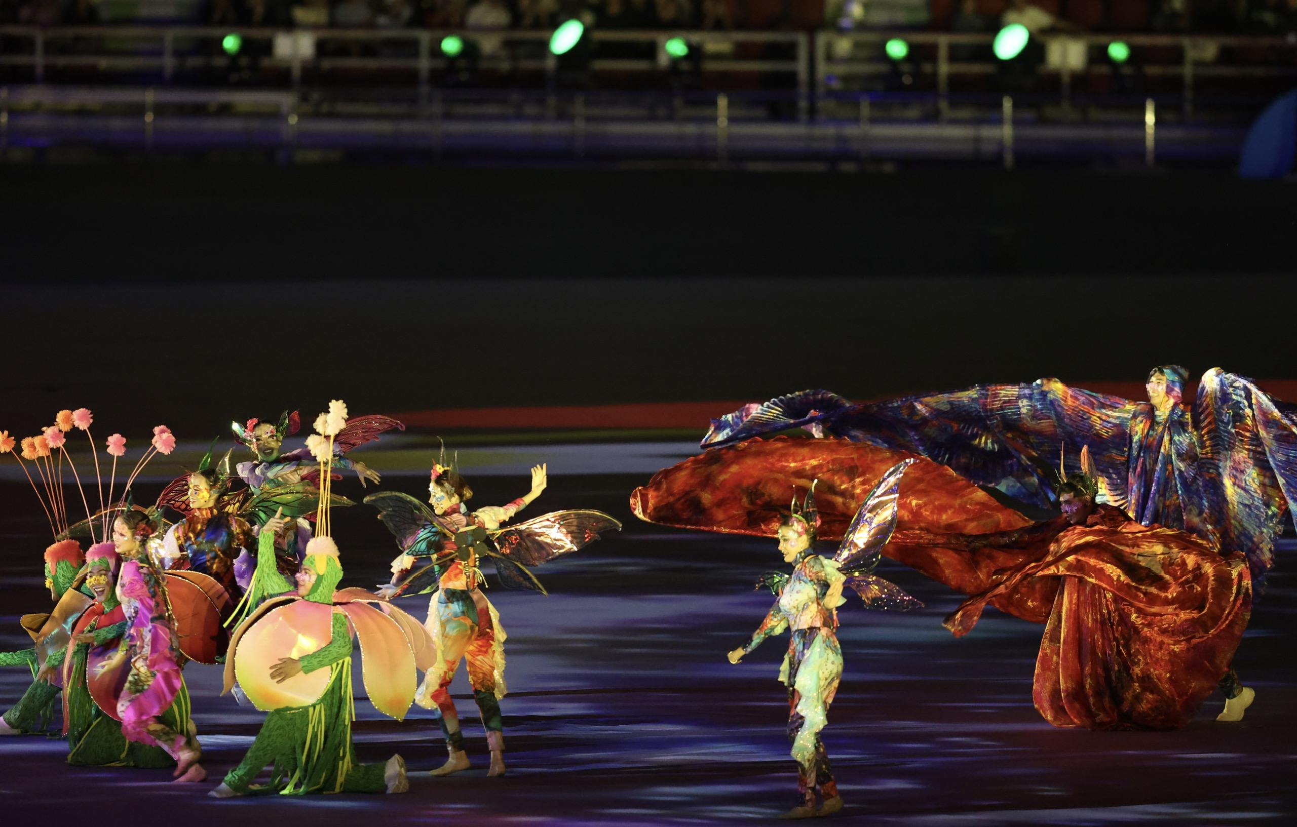 Nhiều "sạn" trong buổi lễ khai mạc SEA Games 33 - Ảnh 12.
