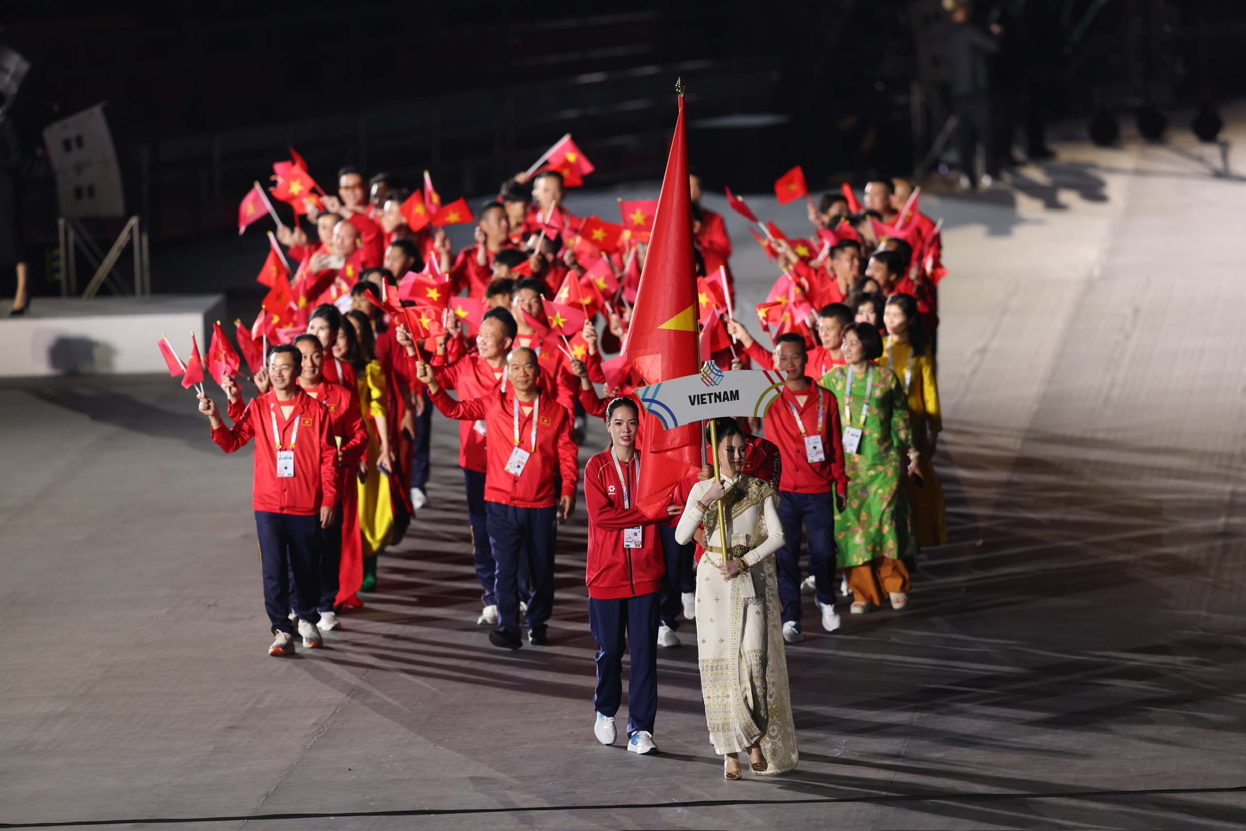 Nhiều "sạn" trong buổi lễ khai mạc SEA Games 33 - Ảnh 16.