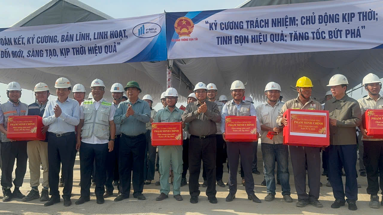 Thủ tướng Phạm Minh Ch&iacute;nh: Ho&agrave;n th&agrave;nh cơ bản s&acirc;n bay Long Th&agrave;nh v&agrave;o cuối năm 2025- Ảnh 5.