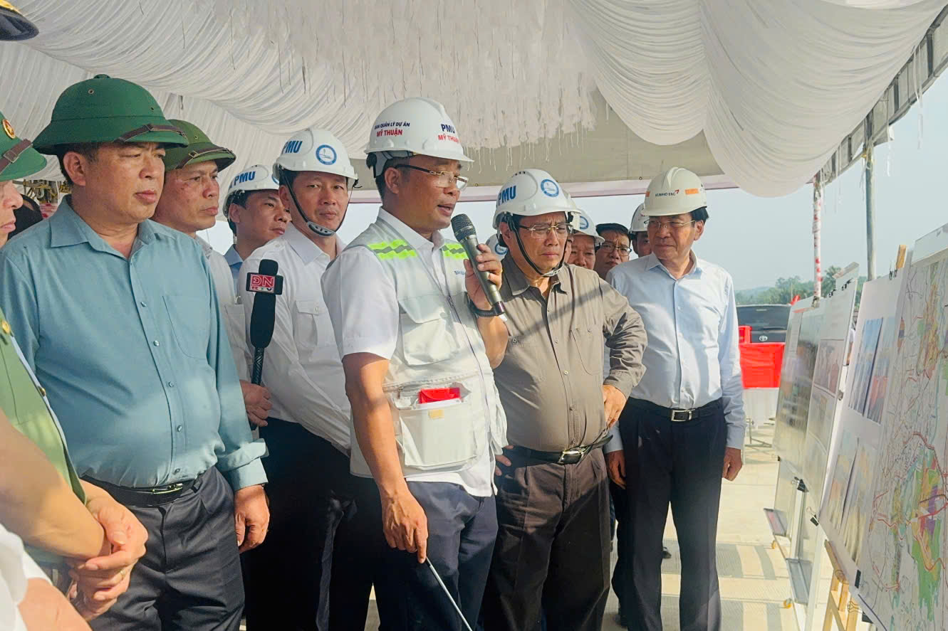 Thủ tướng Phạm Minh Ch&iacute;nh: Ho&agrave;n th&agrave;nh cơ bản s&acirc;n bay Long Th&agrave;nh v&agrave;o cuối năm 2025- Ảnh 6.