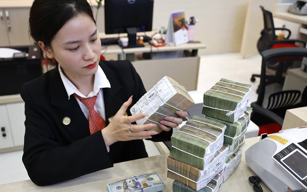 Dự b&aacute;o mới nhất về l&atilde;i suất, gi&aacute; USD sau Tết