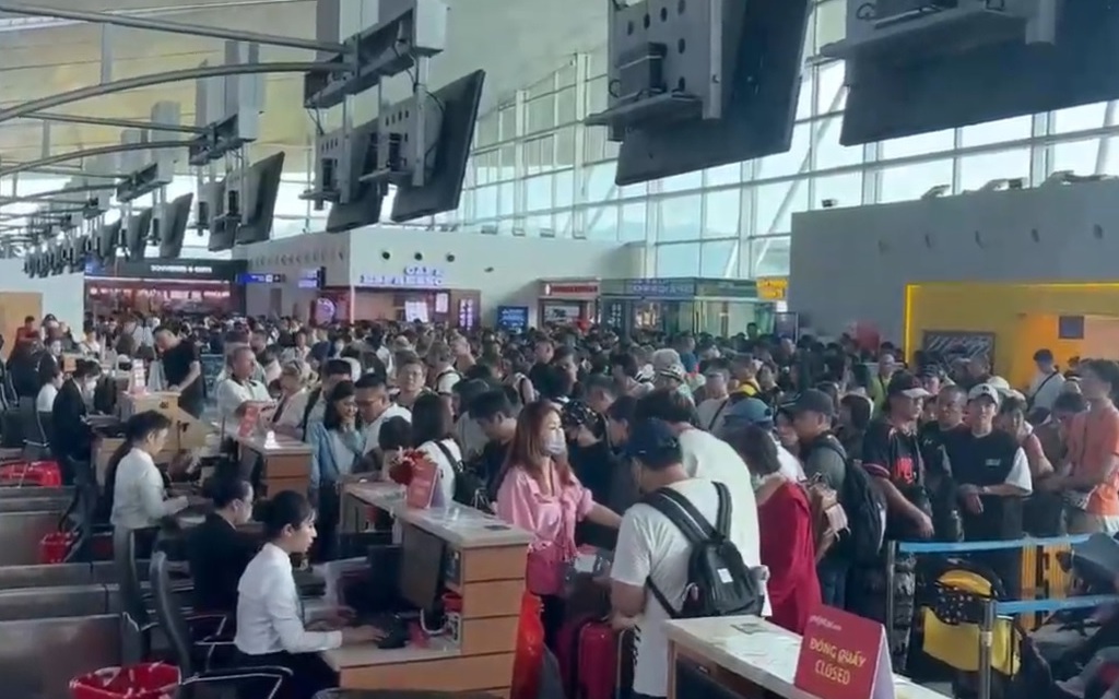Sớm n&acirc;ng cấp, mở rộng s&acirc;n bay Ph&uacute; Quốc