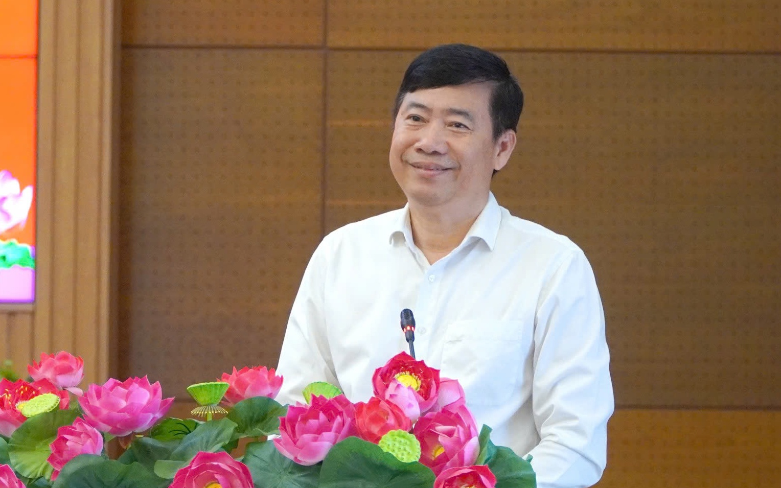Chủ tịch UBND tỉnh Đồng Th&aacute;p nghỉ hưu trước tuổi