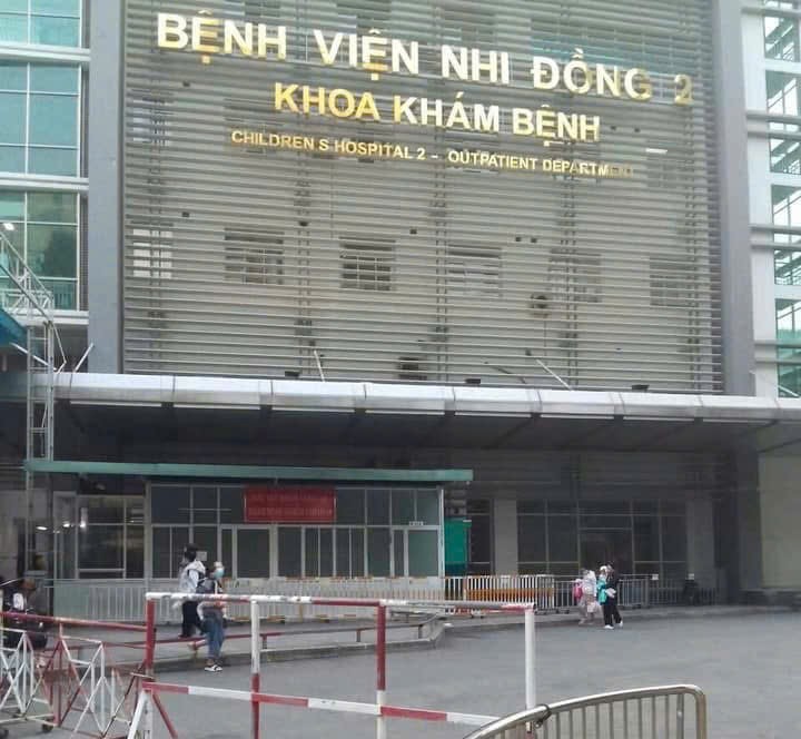 X&aacute;c minh clip người phụ nữ &ocirc;m con cầu cứu trước bệnh viện- Ảnh 1.