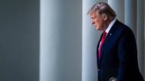 Tỉ lệ ủng hộ Tống thống Trump trong th&aacute;ng đầu nhậm chức như thế n&agrave;o?- Ảnh 1.