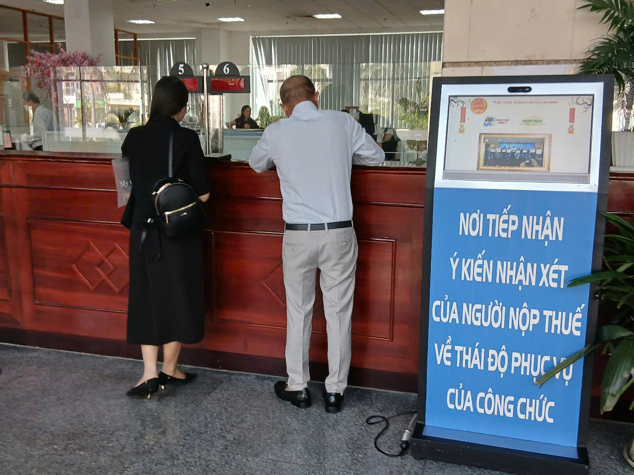 N&acirc;ng mức giảm trừ gia cảnh thuế thu nhập c&aacute; nh&acirc;n l&ecirc;n 18 triệu đồng/th&aacute;ng l&agrave; hợp l&yacute;- Ảnh 1.