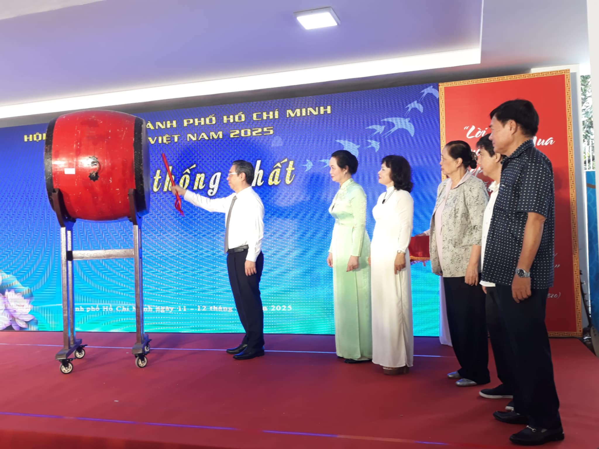 Khai mạc "Ng&agrave;y thơ Việt Nam 2025" tại TP HCM- Ảnh 2.