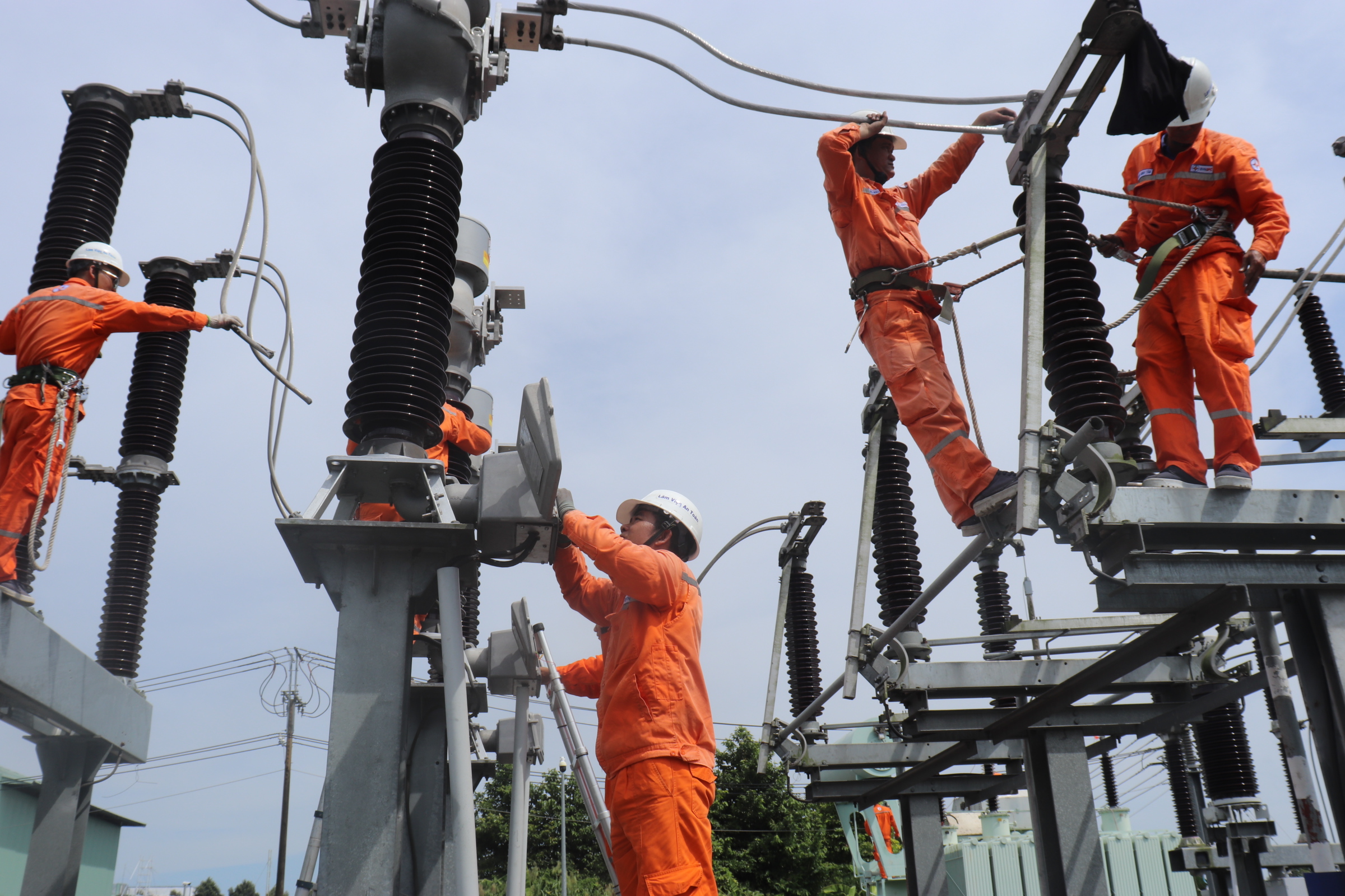 EVNSPC ban h&agrave;nh chỉ thị quan trọng thực hiện trong 90 ng&agrave;y- Ảnh 1.