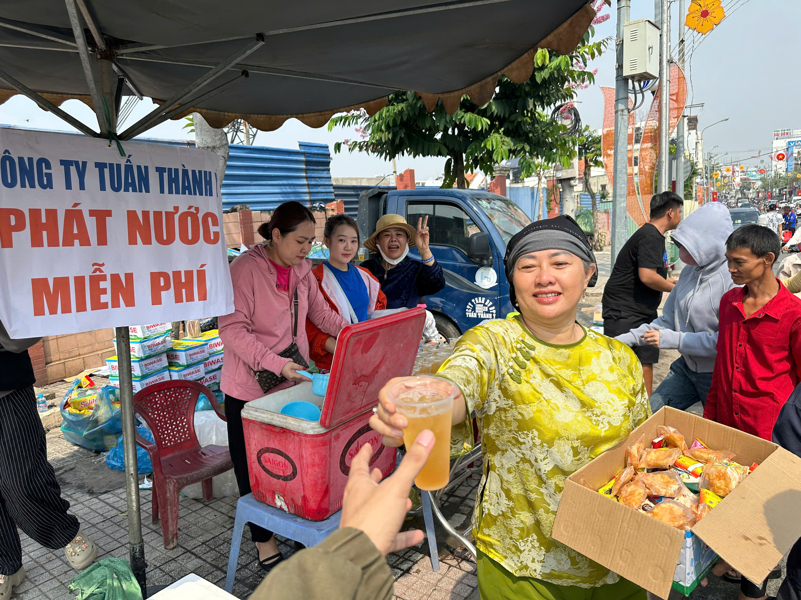 Những h&igrave;nh ảnh tại lễ hội rằm th&aacute;ng Gi&ecirc;ng "độc, lạ B&igrave;nh Dương"- Ảnh 4.