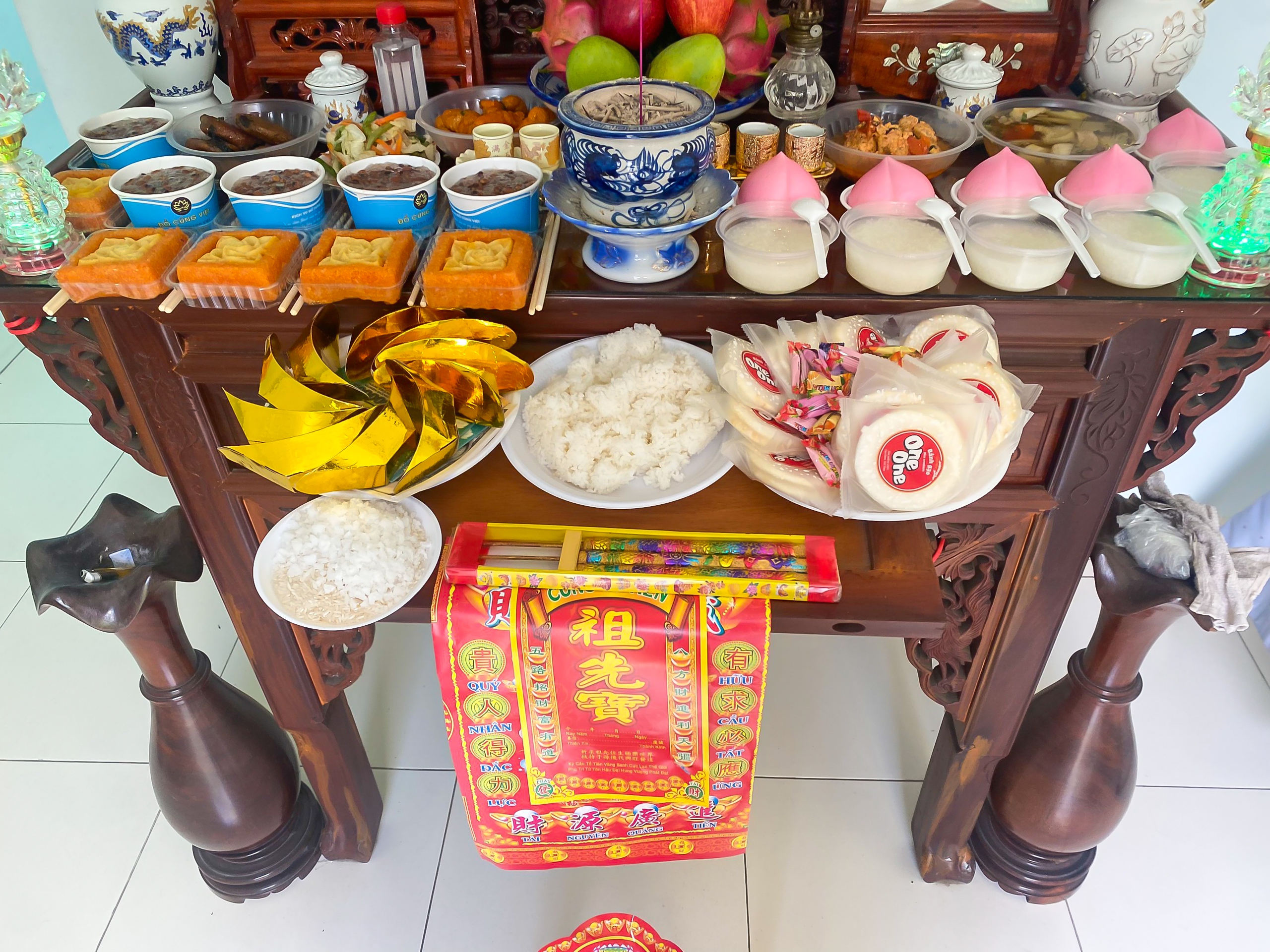VIDEO: B&aacute;nh tổ, b&aacute;nh đ&agrave;o ti&ecirc;n, &ldquo;cỗ online&rdquo;&hellip; thưa kh&aacute;ch ng&agrave;y rằm th&aacute;ng Gi&ecirc;ng- Ảnh 8.