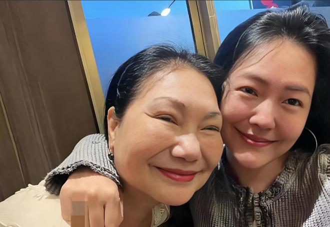 Mẹ của Từ Hy Vi&ecirc;n bất ngờ tuy&ecirc;n chiến- Ảnh 3.