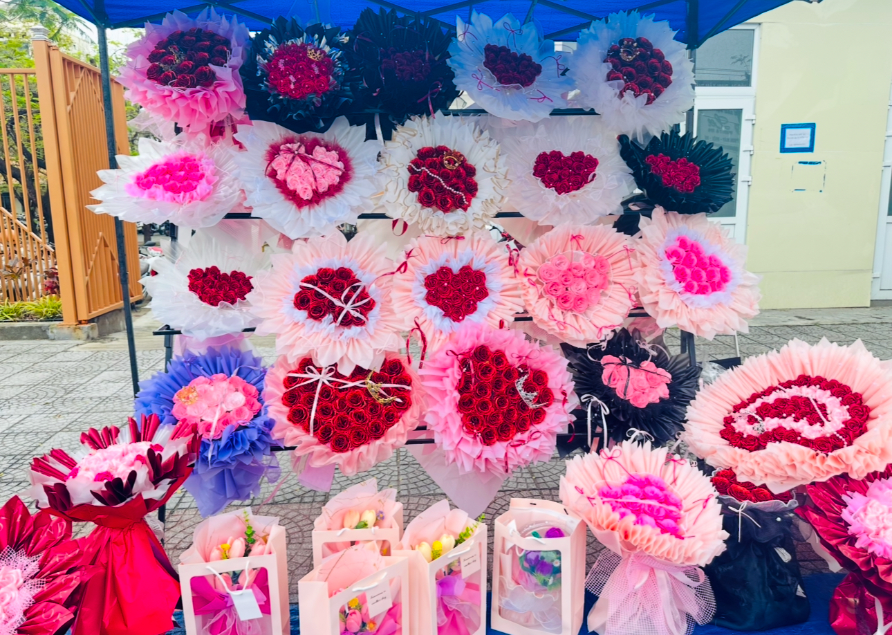 Baby three phi&ecirc;n bản Valentine: Gi&aacute; hơn 600.000 đồng vẫn lắm người mua- Ảnh 13.