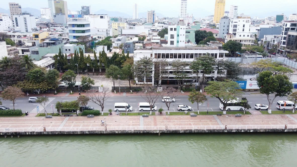 Cận cảnh khu đất gi&aacute; khởi điểm 900 tỉ nằm tr&ecirc;n con đường "đắt đỏ" nhất Đ&agrave; Nẵng- Ảnh 8.