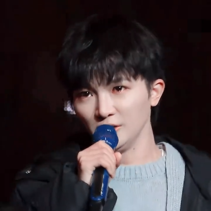 Giọng ca "phi giới t&iacute;nh" bật kh&oacute;c v&igrave; hủy show do bệnh- Ảnh 4.